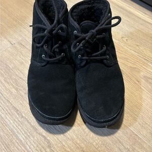 UGG Neumel
 Lace-Up Boots